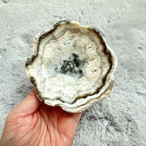 New Beautiful Small Zebra Onyx Flower Bowl/Dish - Picture 5 of 5